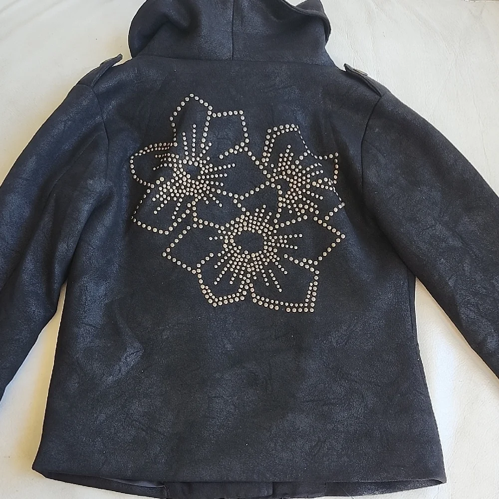 Mia Joy elegant black